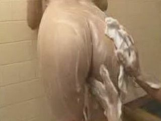 Horny Japanese babe in the bathtub needs a wet and wild fucking