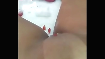 HIDRATAÇAO NA BUCETA DA GOSTOSA EM SEGUIDA PRA GANHAR UM BRONZE