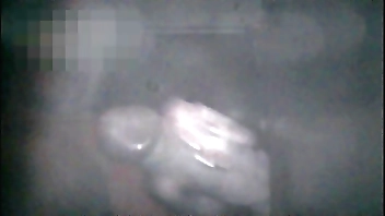 GLORY HOLE - BATENDO PUNHETA PARA DOTADO ATE GOZAR(VIDEO COMPLETO NO RED - LINK NOS COMENTÁRIOS)