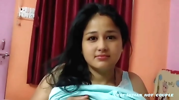 पति के दोस्त से जोरदार चुदाई कराई अपने पति को धोखा देकर हिंदी आवाज में