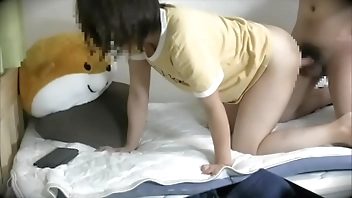 【素人】お昼12時に旦那の上司とS◯Xする人妻。