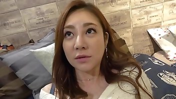 【『こんな変態でごめんなさい..。』ご無沙汰Gカップ美人妻の不倫性交 第一部】久々目にするチ○ポに欲情剥きだし！触れられただけでマ○コぐしょ濡れド淫乱化！