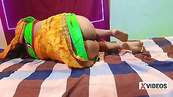 देसी हॉट चीटिंग भाभी अपने हसबैंड के फ्रेंड से चुदाई करवाई