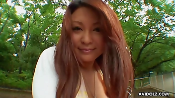 Japanese milf, Airi Ai is using a vibrator, uncensored