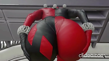 Harley Quinn makes her fat ass shake