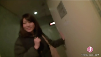 Feeling the pleasure of the slow piston, moaning pleasantly as she feels his cock for the first time in a long time.