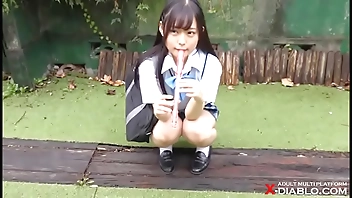 制服恥じらい物語 ～18才・身長148cm・Dカップ～ 夢咲あおい