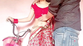 खूबसूरत जवान भाभी को साइकल चलाना सिखाने के बहाने अकेला मे लेके चोद दिया