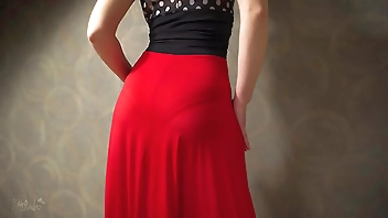 Hot Milf In Tight Dress Teasing Visible Panty Line