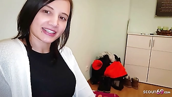 Ficken beim ersten Treffen - Deutsches Teen nach der Uni abgeschleppt