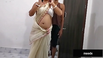 Indian bhabhi fuck with daver -in Hindi