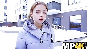 DEBT4k. Sex is an unexpected gift that the debtor receives for Christmas