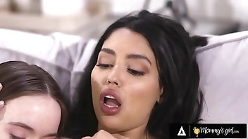 Gorgeous Therapist Bangs Big Titted MILF Natasha Nice And Stepdaughter Hazel Moore