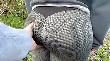 Public Park Bubble Butt Girl Groping