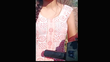 Desi randi ko sadak se utha kar choda