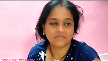 मौसी की लड़की बोली घर पर कोई नहीं है मौके का फायदा उठाते है