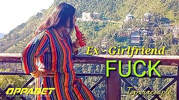 शराबी देसी भाभी को पुराने ब्वॉयफ्रेंड ने ताबड़तोड़ चोदा ।