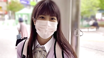 あいり(18)/普段は友達ノリなのに2人っきりだと彼氏にガチ恋ムーブしてくるJ【1限目】JにしてFカップの美乳を揺らしながら生ハメピストン！奥の方までしっかり種付け完了