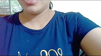 Hot Indian Aunty In Zym Showing her Big Ass And Pissing In Bathroom