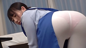 「もうイってるから許して!!」家事代行サービスで派遣されてきた美人スタッフのエロ過ぎるデカ尻に即挿れ!!杭打ちピストン中出し!!!　Part3