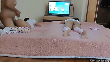 My 2 Twins Watching Pepa Pig Cartoons Part 2