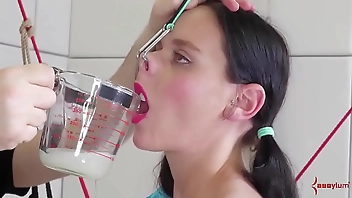 Bondage teen submits