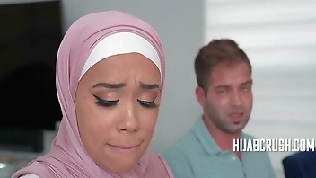 Helping My Arab Stepsis Be Less Of A Prude