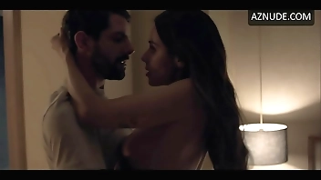 Esmeralda Pimentel desnuda en la serie El Candidato (2020)