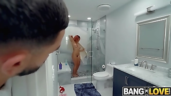 She Fucked The Pool Guy Peter Green, Roxie Sinner