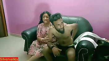 कॉलेज से आने के बाद भतीजे के साथ देसी सेक्सी चाची सेक्स! हिंदी गर्म सेक्स वीडियो