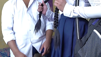 इंडियन XXX स्कूल के लड़के लड़की की चुदाई हिंदी में xxx