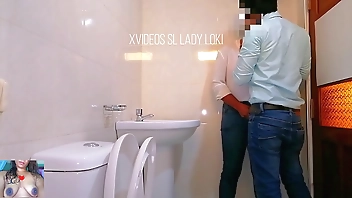 Quick Fuck With My Office Hot sexy Girl in The Office Bathroom