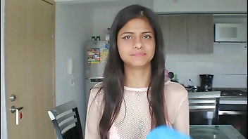 a mi hermanastra le encanta seducirme