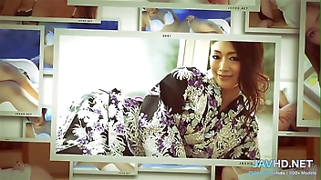 Beautiful JP Girl Peeing Compilation 17