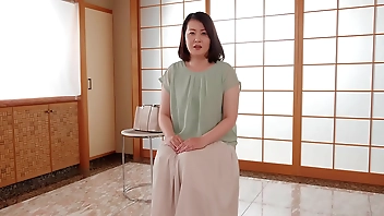 初撮り人妻ドキュメント　大塚仁美　＜ダイジェスト付＞