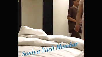 Mumbai couple hotel dare