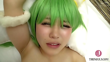 [HentaiCosplay] The dominatrix Misamisa kicks, slaps, bites, urinates on him, ch●kes him, sticks her finger in his mouth, tries to make him puke, and laughs at him! Finally, she gets creampie and chest cumshot twice in a row!