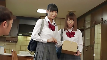 My friend 18yo tempted me with showing her crotch with a small smile! The stuffy panties straddled the face. Japanese amateur homemade porn. [Part 1]