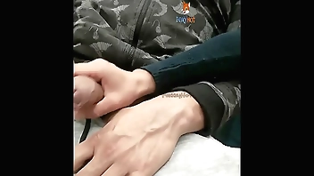 exhibiéndome por la calle y en metro de la CDMX en mini vestido transparente, llevando puesta solo una mini tanga que me quito en la calle. Video completo en mis sitios premium.