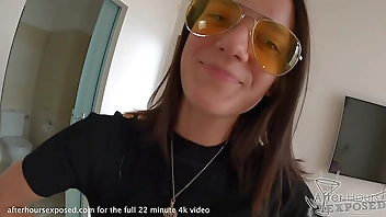 18yo real cheerleader giving me a perfect blowjob and huge mouthcum swallow