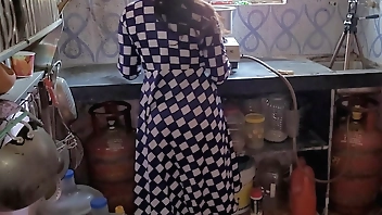 Brother-in-law took the native sister-in-law to the kitchen and fucked her