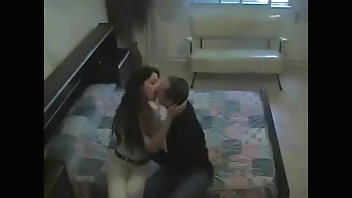 I put a hidden camera on a young woman without her knowledge and I fuck her at home