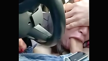 blowjob in the car before the police catch us