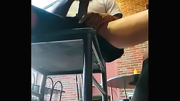 EddiebiggD jerking in restaurant